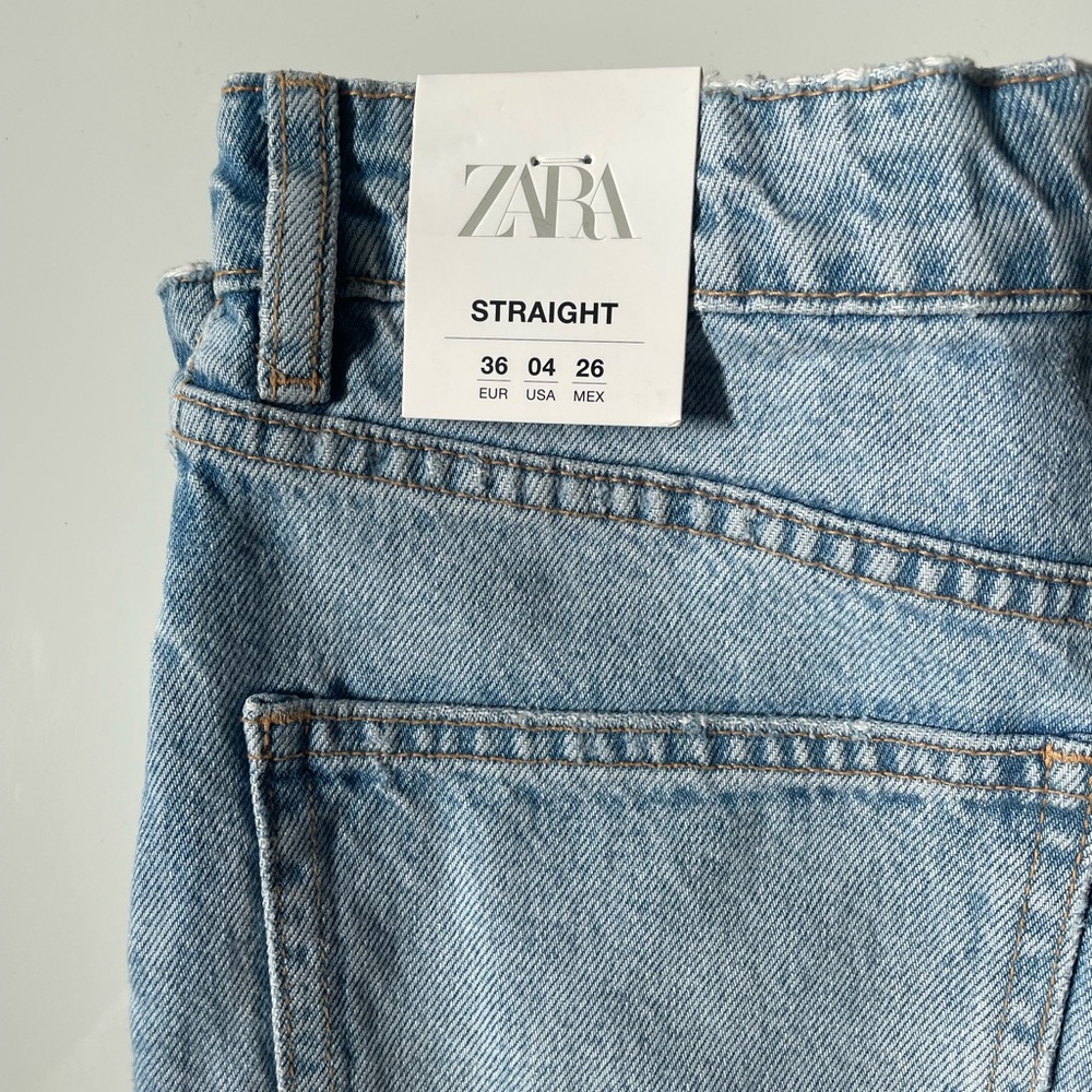 Zara TRF Straight Jean- size 4